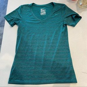 Nike Drifit running top